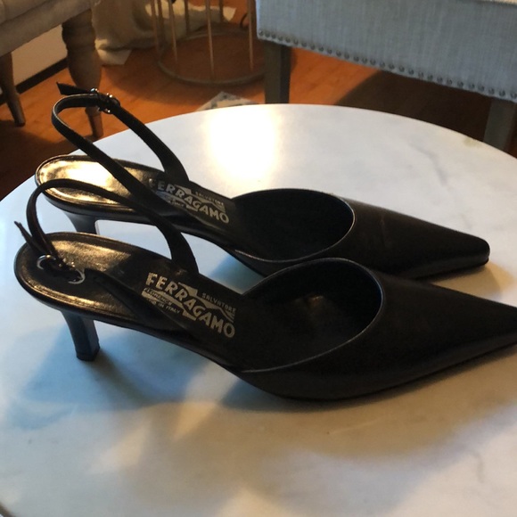 Ferragamo shoes - Picture 2 of 6